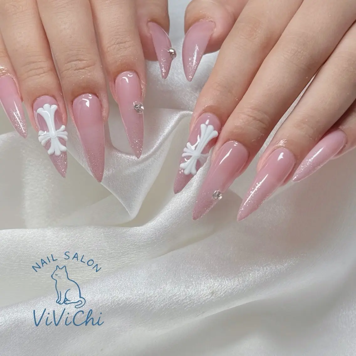 ネイル ハンドネイル ViViChi 梨帆のネイルデザイン