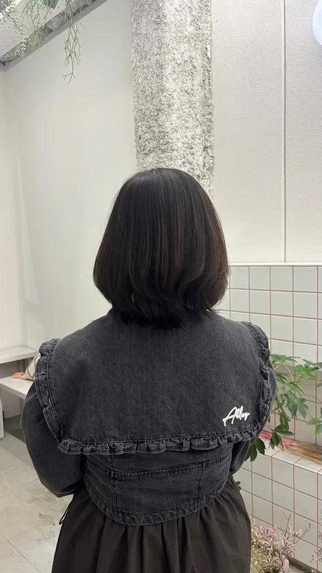 カラー Asumi/丸の内 /ブリーチ/花屋併設のヘアスタイル