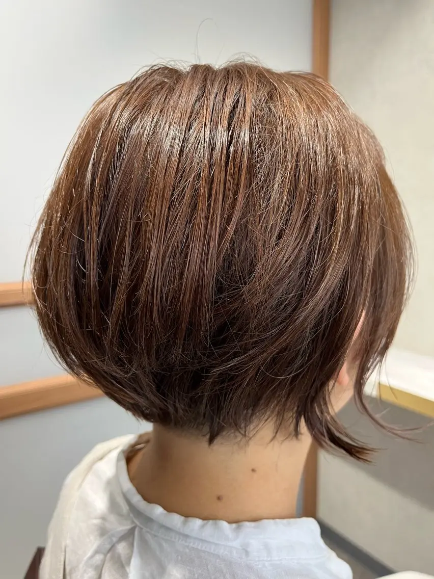 ショート 小松 真唯子のヘアスタイル
