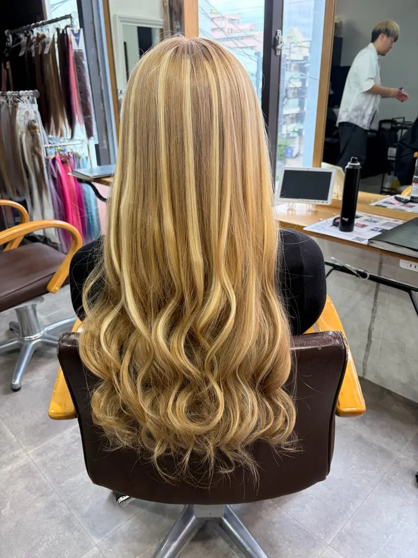 ロング ヘアカラー エクステ ⭐️U-topia ⭐️和泉田　りさ⭐️のヘアスタイル