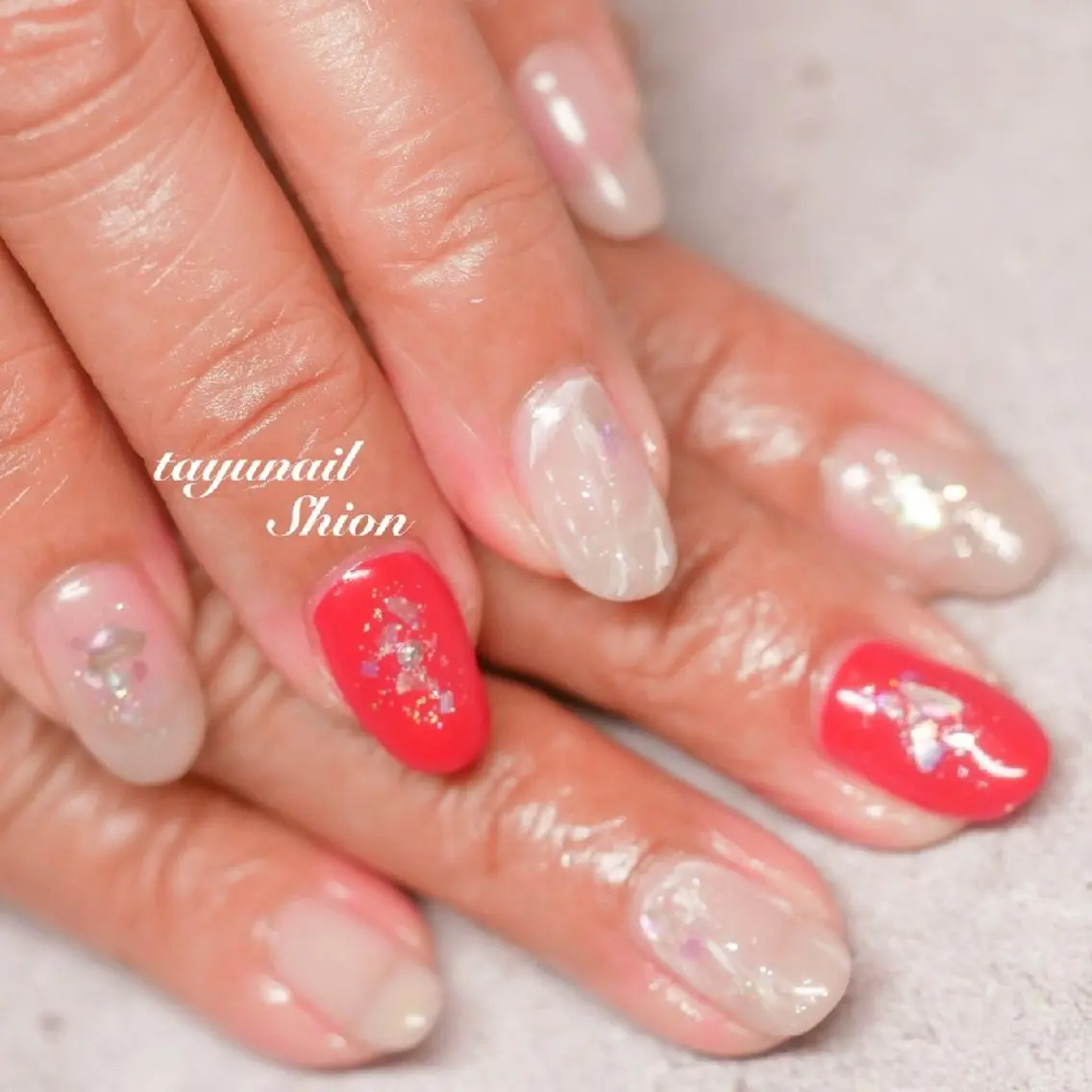 ネイル ブルー ジェルネイル ラメ(グリッター) パラジェル 赤色 ネイルサロン 【たゆnail】のネイルデザイン