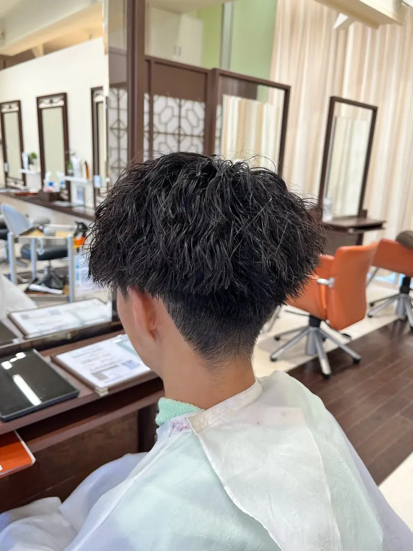 ショート パーマ メンズ マッシュ メンズパーマ ツイストスパイラルパーマ スパイラルパーマ 🧊メンズ特化🧊 高木航希のヘアスタイル