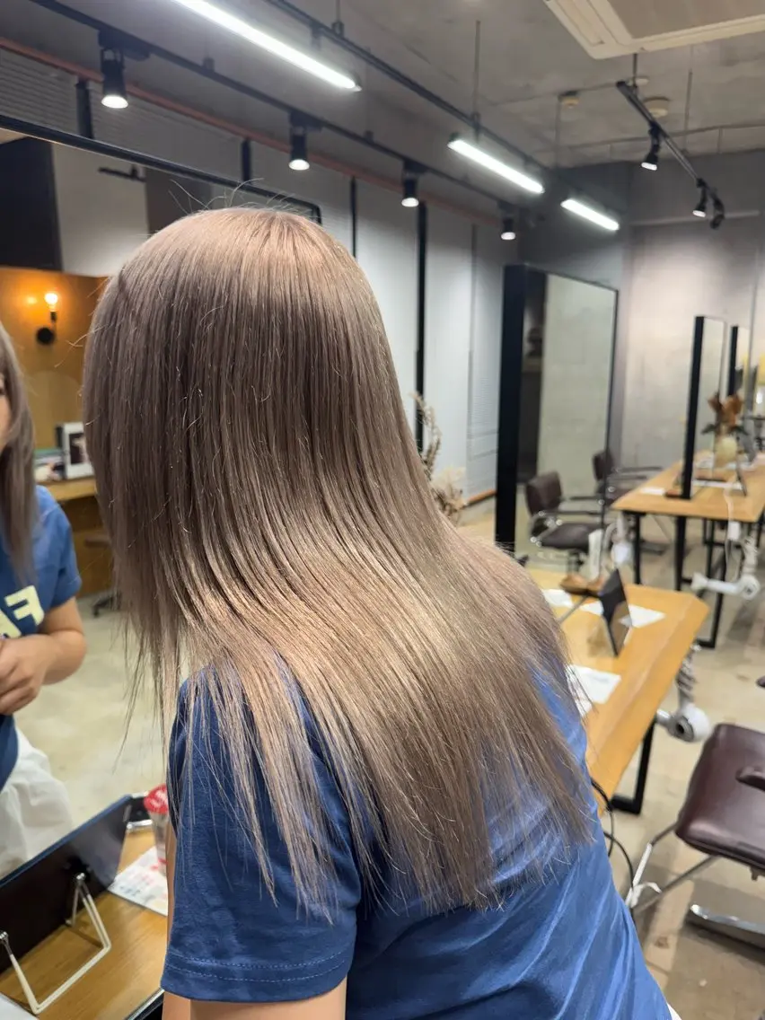 ロング ヘアカラー 🎀ダブルカラー hinata🎀のヘアスタイル