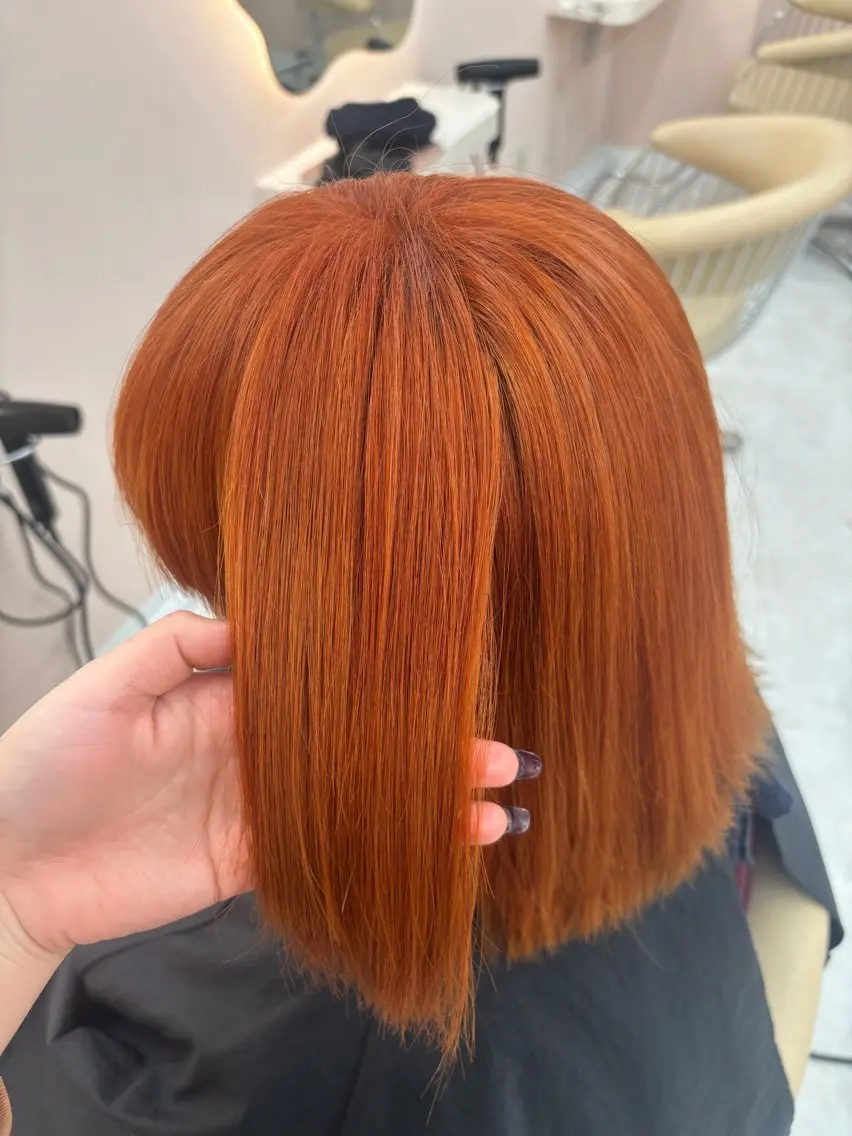 カラー ブリーチ ヘアカラー YOLO 渋谷 nanamiのヘアスタイル