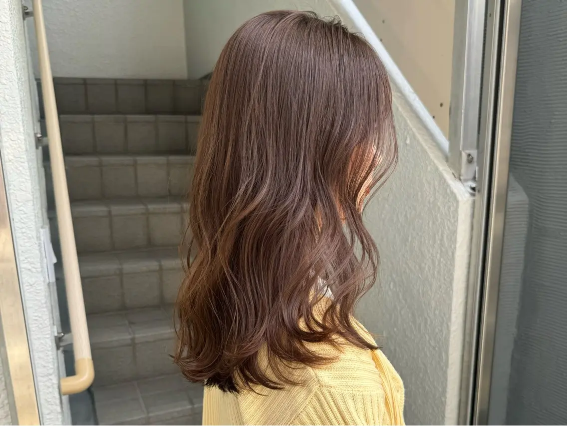 セミロング カラー レイヤーカット 鈴木駿介のヘアスタイル