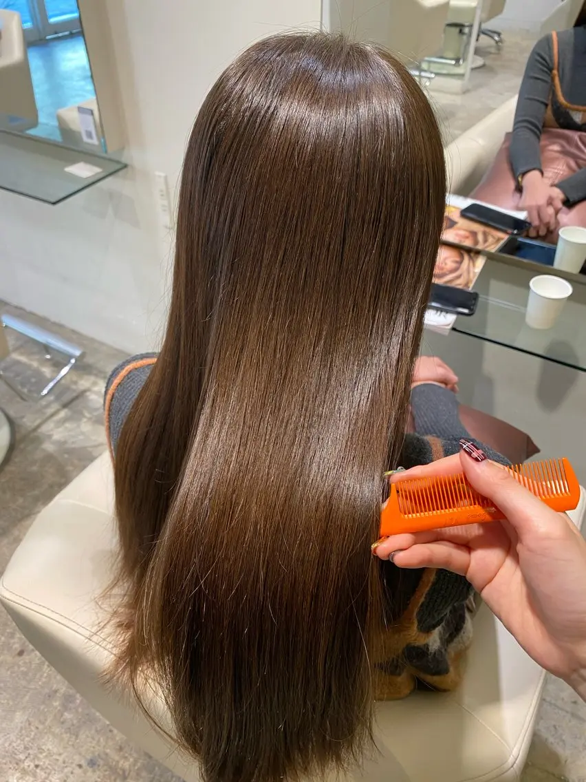 ロング 縮毛矯正 flamingo🦩 マナのヘアスタイル