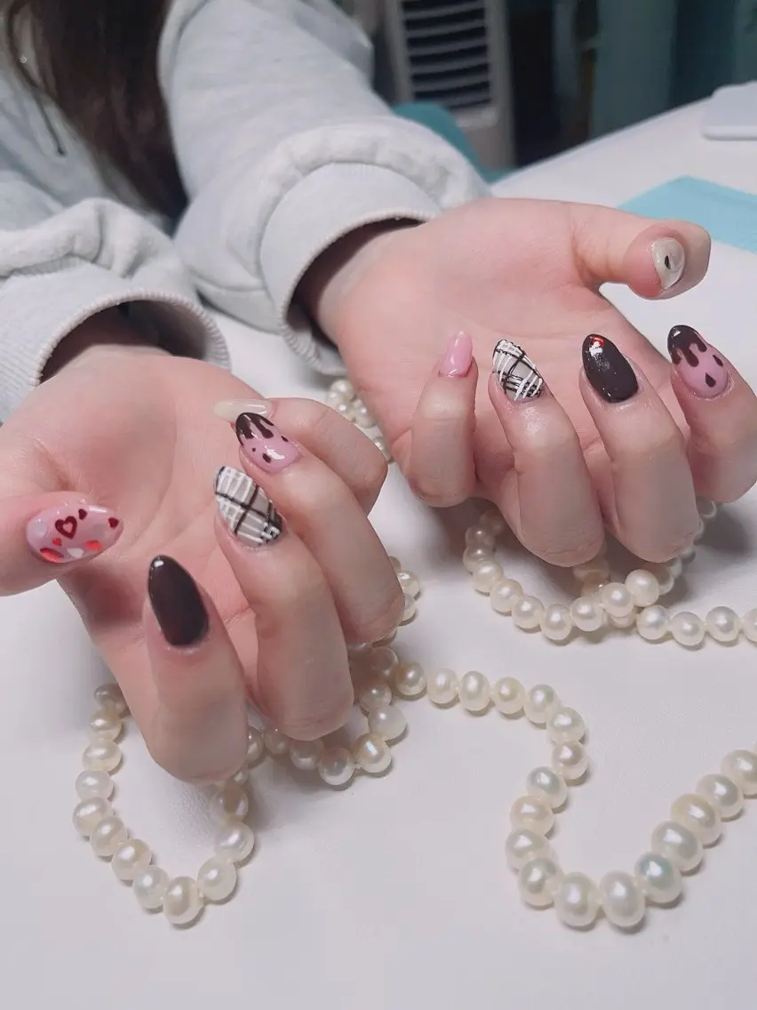 ネイル R.beauty サロンのネイルデザイン