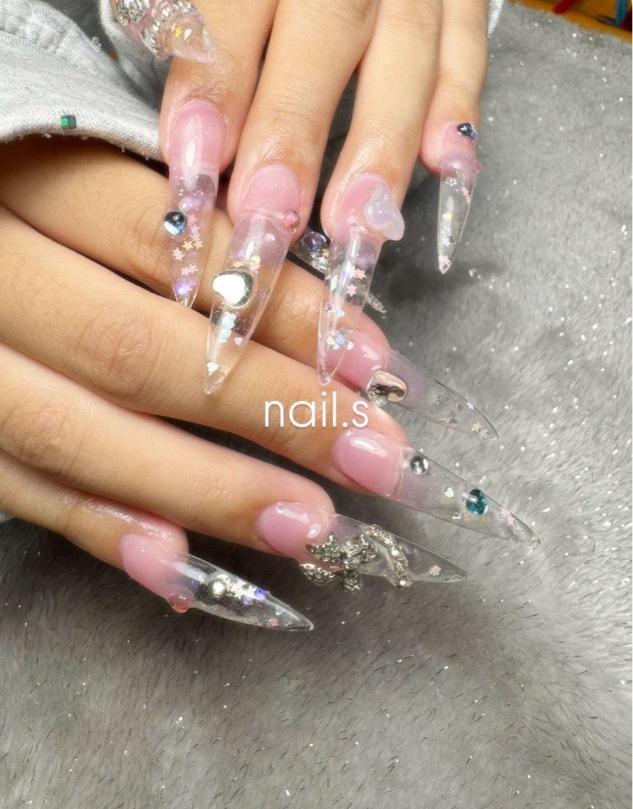 ネイル クリアネイル 長さ出し キラキラネイル ロングネイル ピンク ハンドネイル nail.s misatoのネイルデザイン