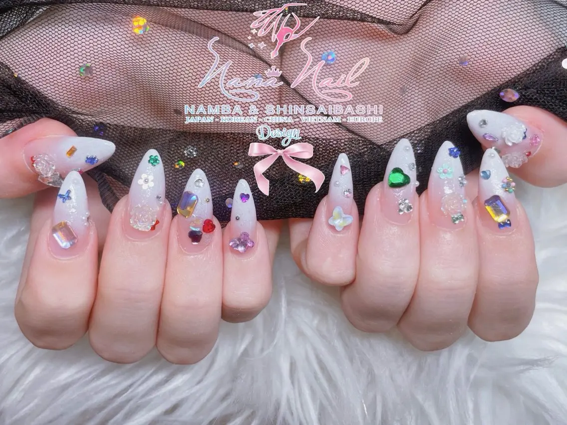 ミディアム ハンドネイル Linanail Nambaのマツエク・マツパデザイン