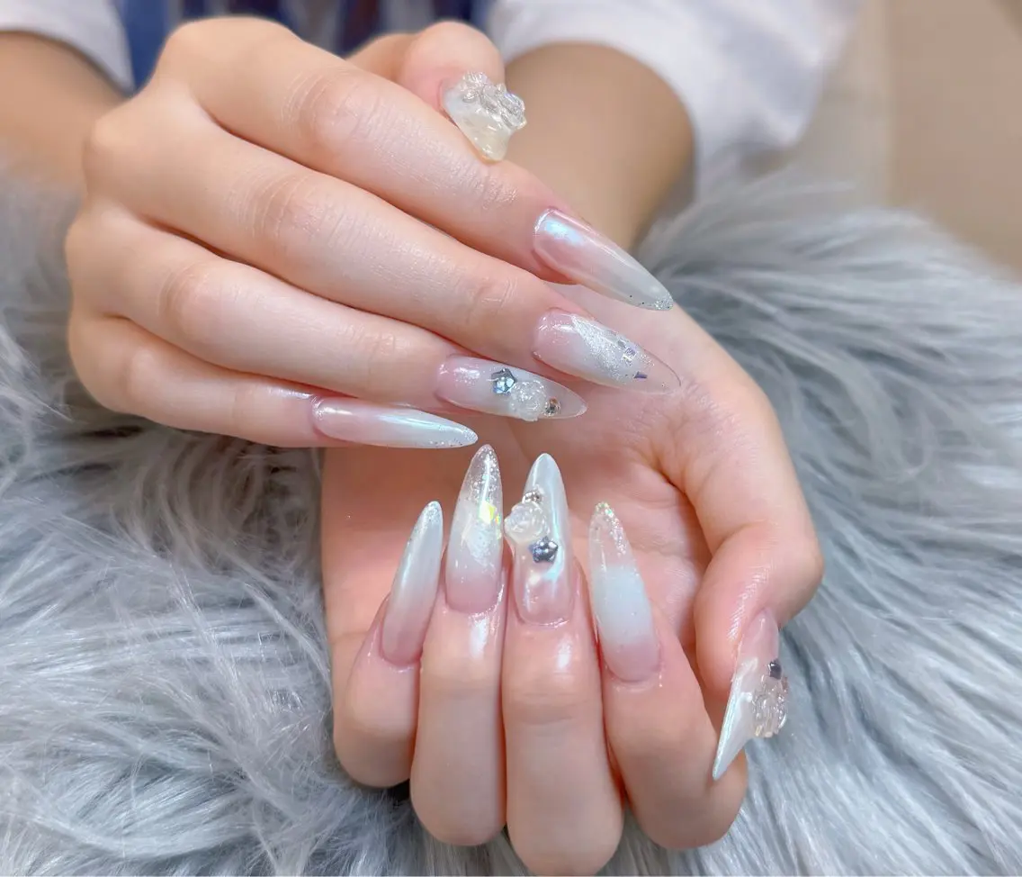 ネイル ハンドネイル ハンドケア Anh Nail 歌舞伎町のネイルデザイン