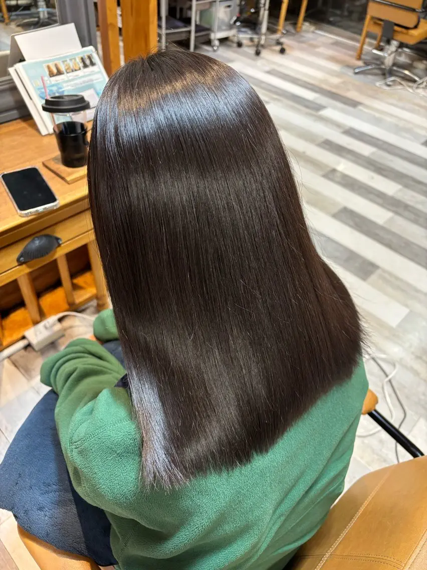 ロング 髪質改善 縮毛矯正 岡本樹一 🍁のヘアスタイル
