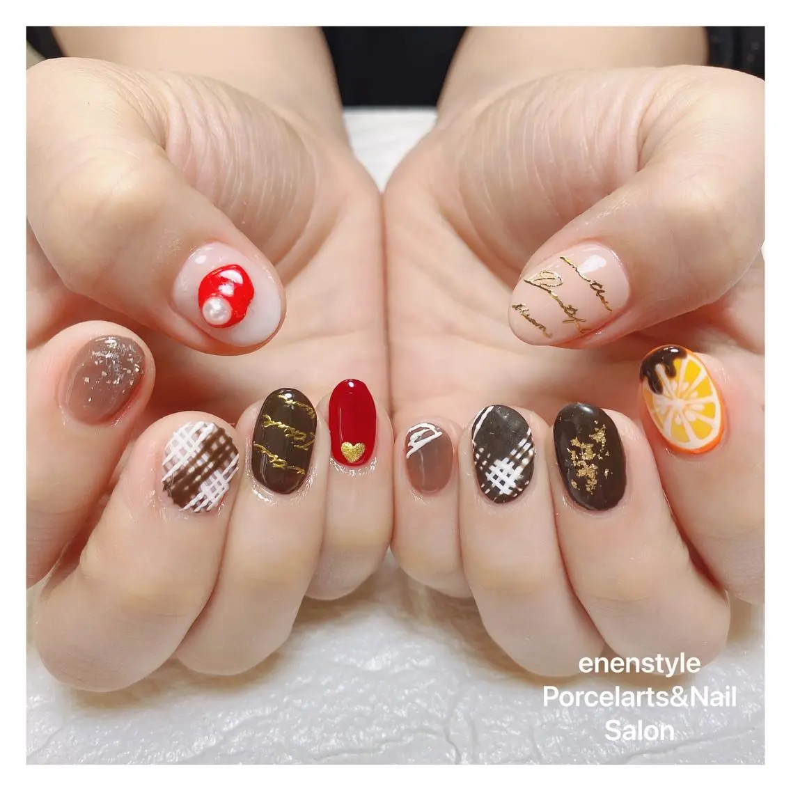 ミディアム ネイル ハンドネイル 🐾enen style 🐾のネイルデザイン