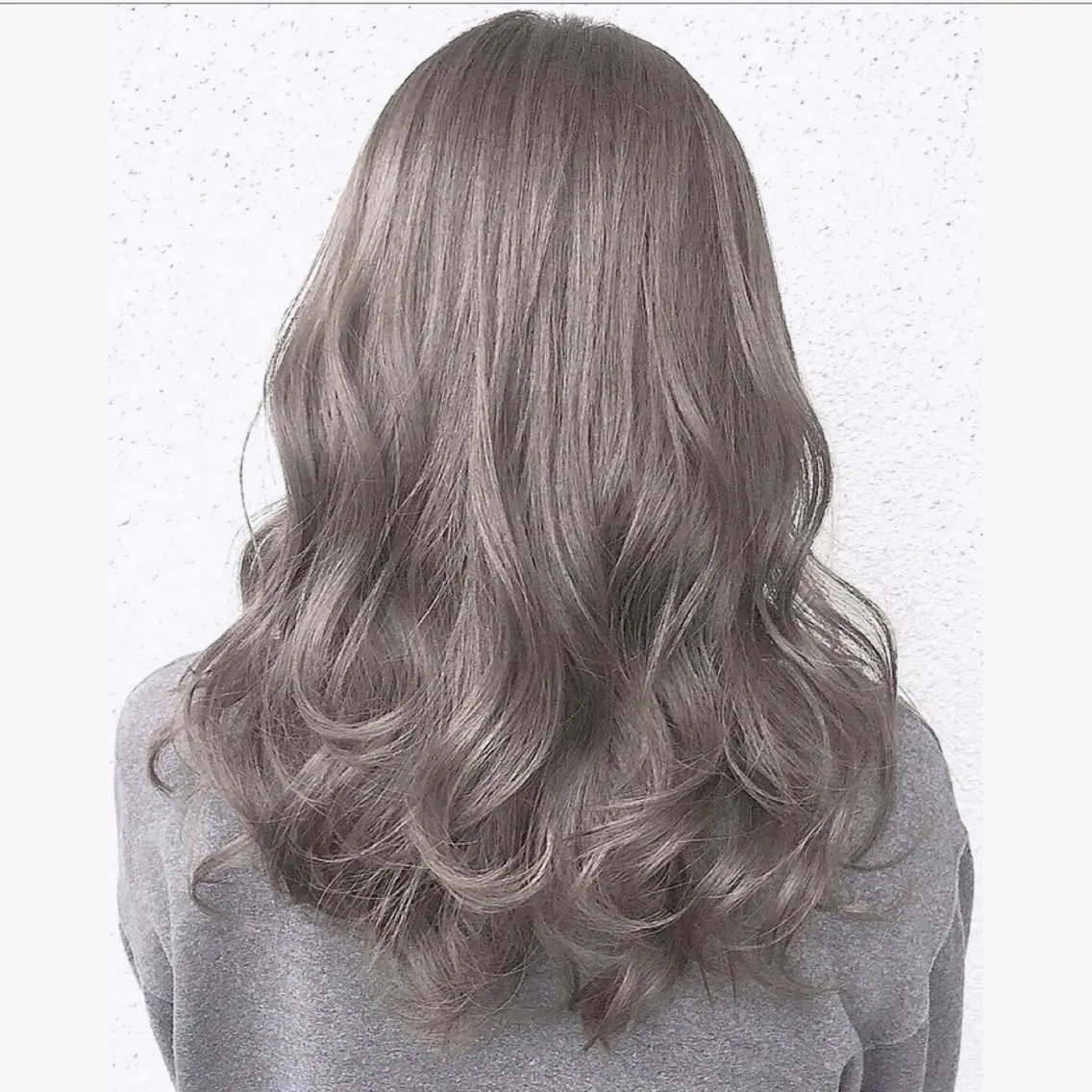 ミディアム カラー グレージュ ♡透け感カラー 大賀哲平♡のヘアスタイル