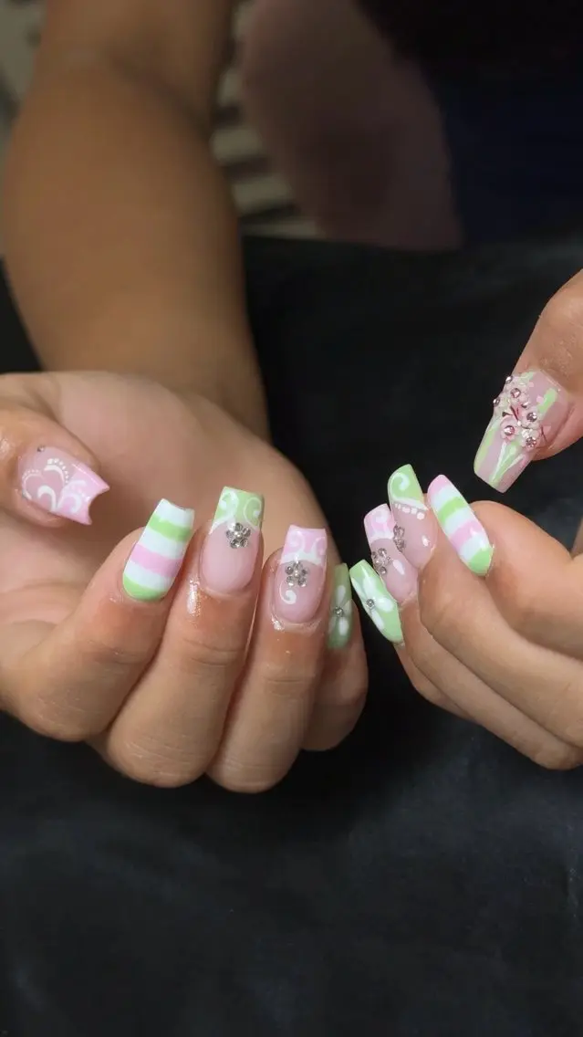 ネイル 持ち込み ワンホンネイル Mio Nailのネイルデザイン