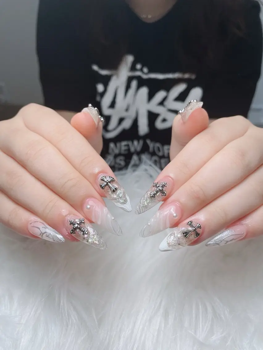 ネイル アートネイル オーロラネイル フラッシュネイル フレンチネイル ジェルネイル Sora nail 長さ出し専門店のネイルデザイン
