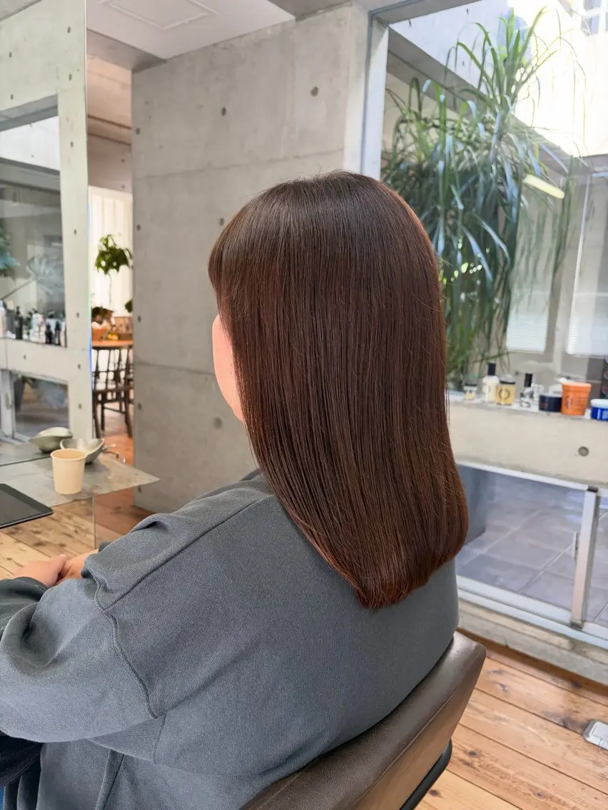 ミディアム カラー ヘアカラー MISAKI のヘアスタイル