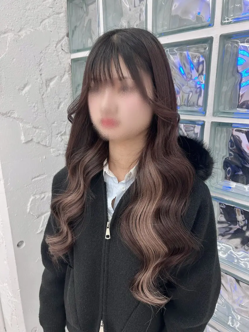 ロング エクステ エクステ 三尾 樺緒のヘアスタイル