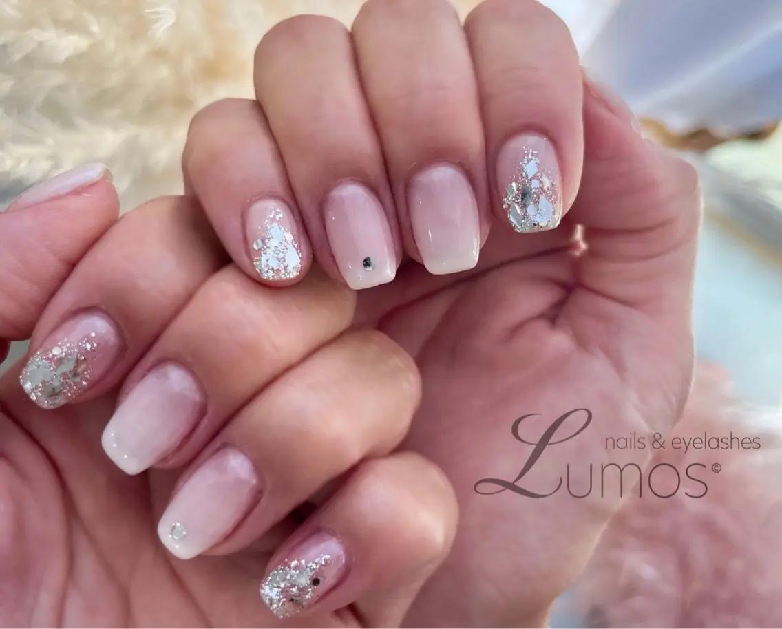 ネイル ハンドネイル Lumos Annのネイルデザイン