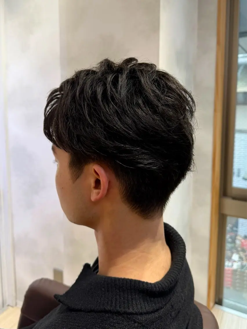 メンズ アップバング センターパート マッシュ 刈り上げ カット レディースカット モデル募集　山田省吾のヘアスタイル