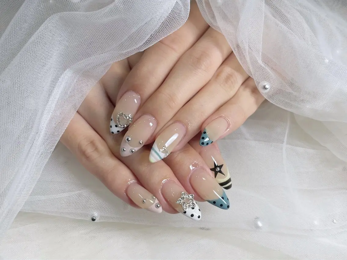 ネイル ハンドネイル ちゅるんネイル ✨🎀AMIのネイルデザイン