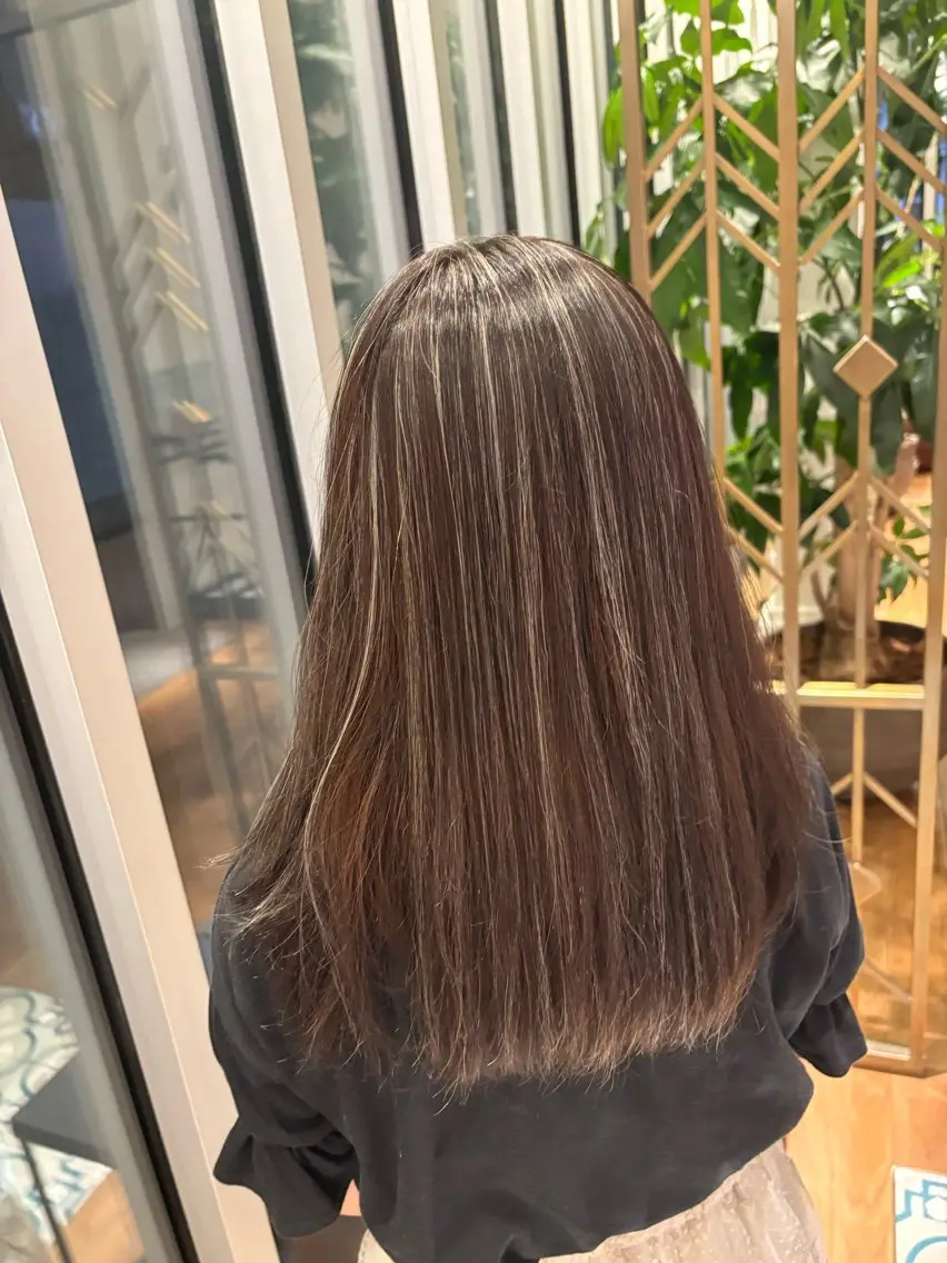 セミロング カラー THETA /tomoyaのヘアスタイル