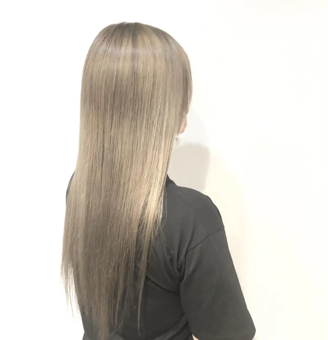 ロング カラー ベージュカラー 髪質改善で 憧れの潤艶美髪にのヘアスタイル