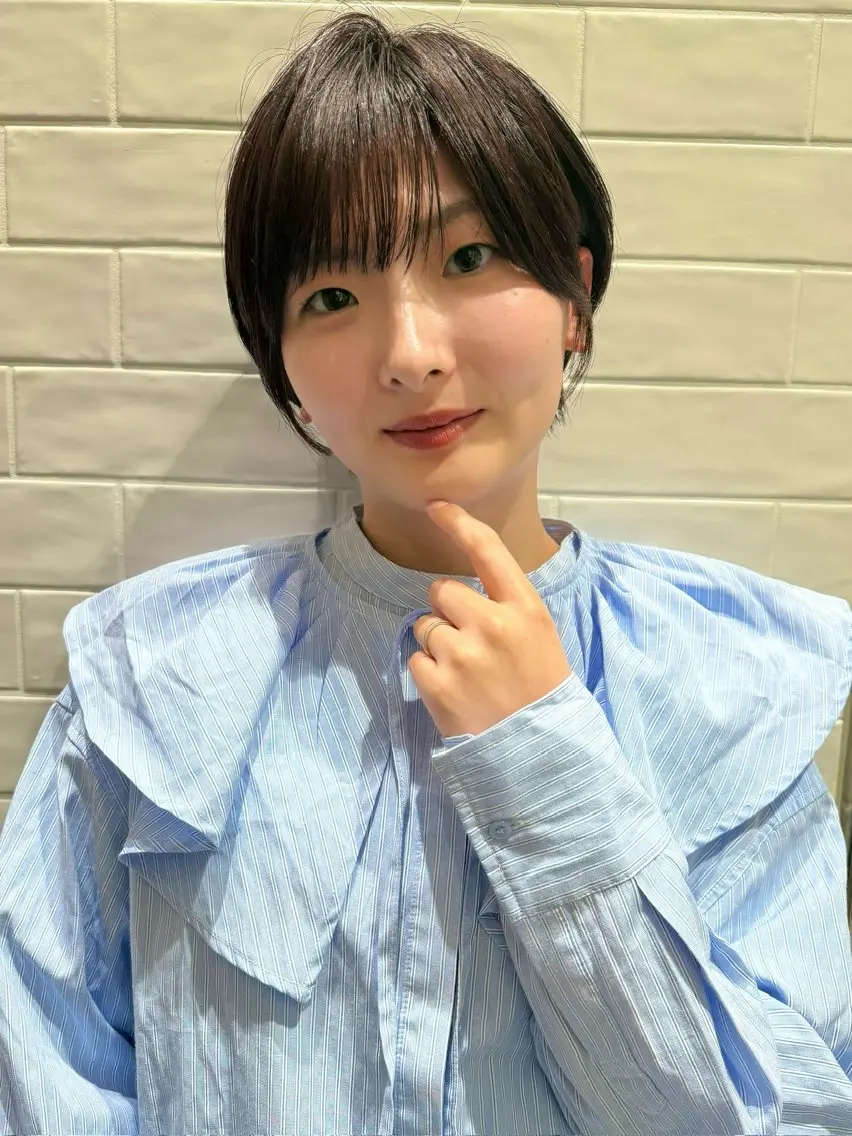 ショート 米澤 由衣のヘアスタイル