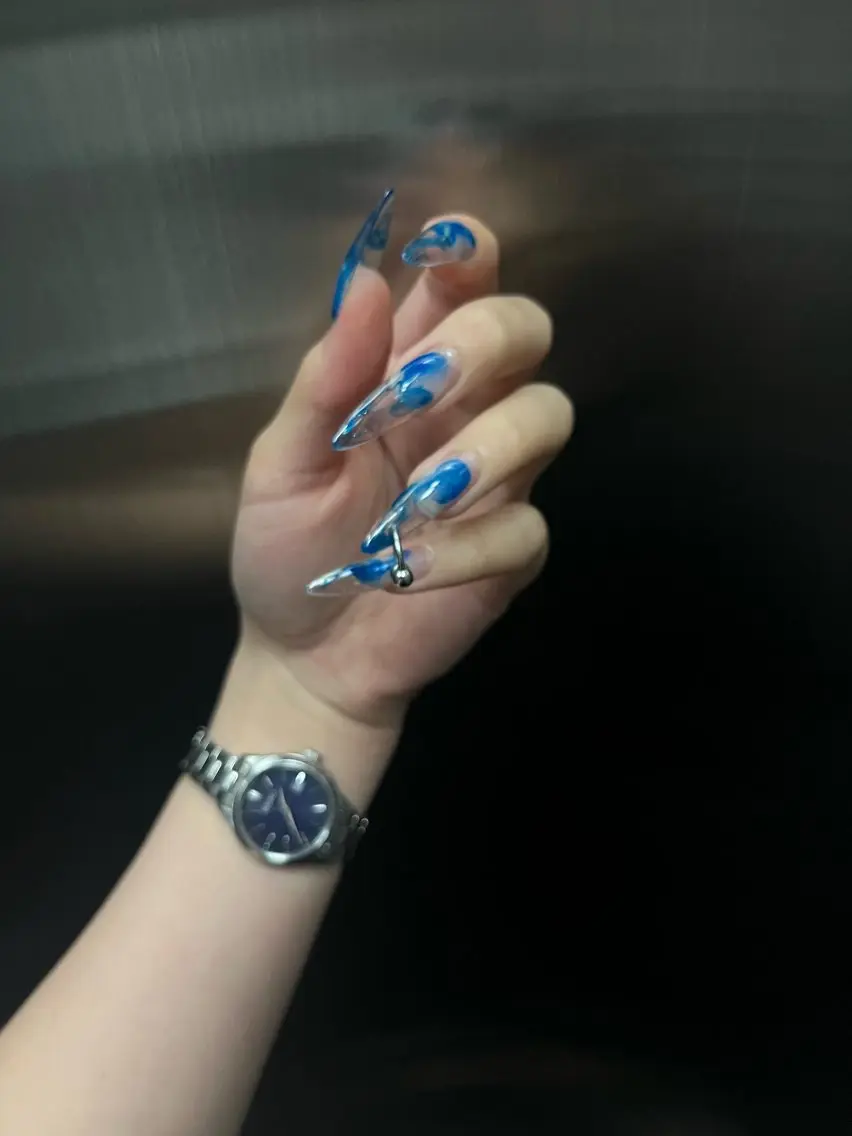 ネイル PEEKABOO 陽向のネイルデザイン