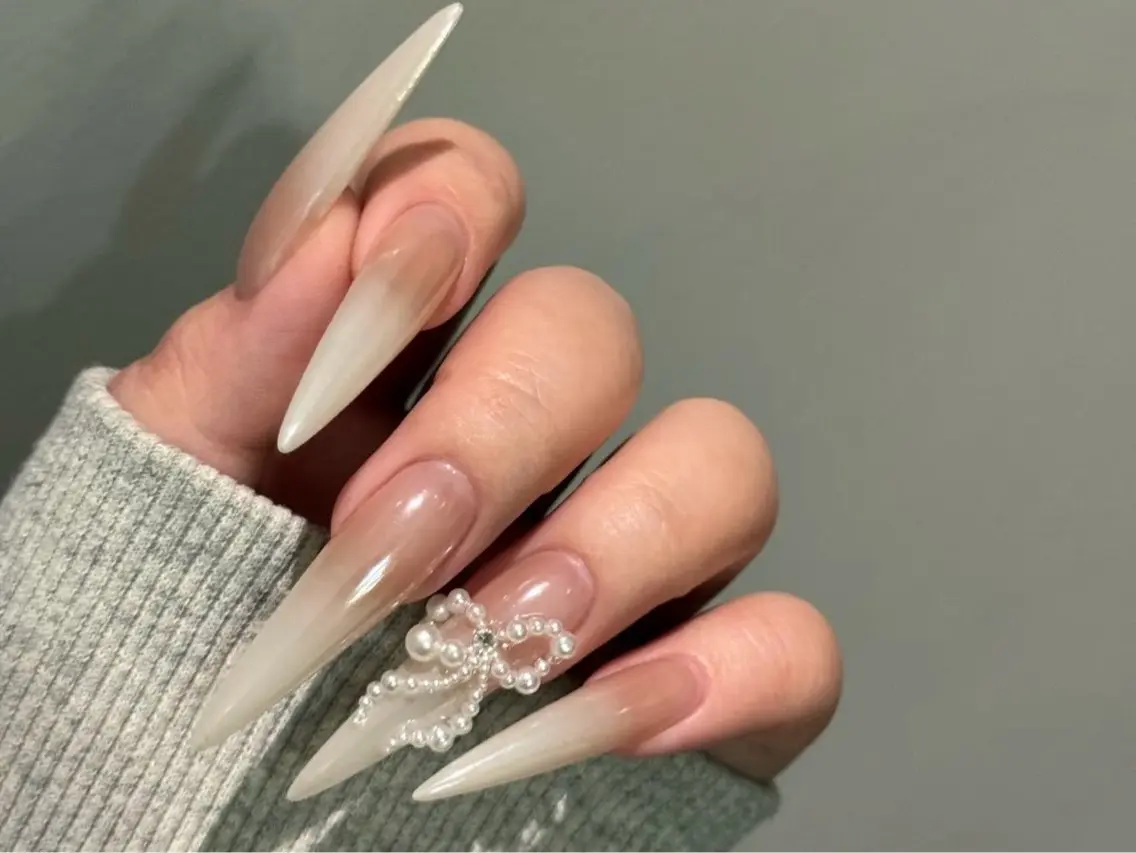 ネイル ハンドネイル Luna Gladeのネイルデザイン