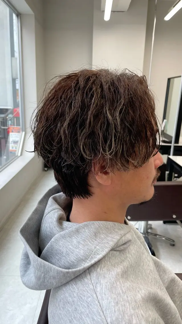 ミディアム カラー パーマ メンズ カット ヘアカラー パーマ メンズ特化AMITY SHINGOのヘアスタイル