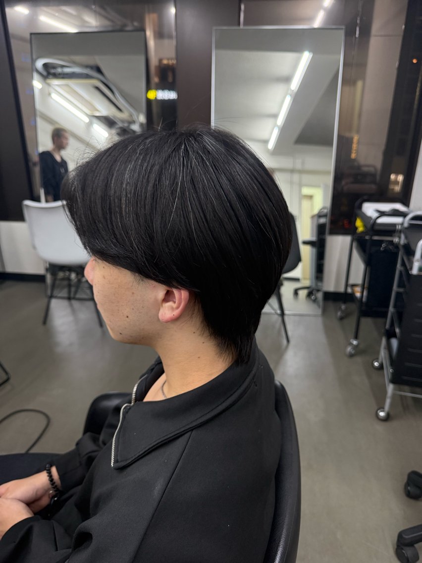 ショート メンズ カット 縮毛矯正 ウチダ🦖 メンズヘア特化のヘアスタイル