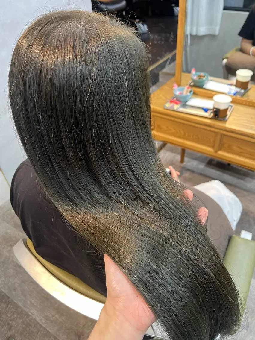 ロング ヘアカラー こと🐰 ７月は茅ヶ崎店のヘアスタイル