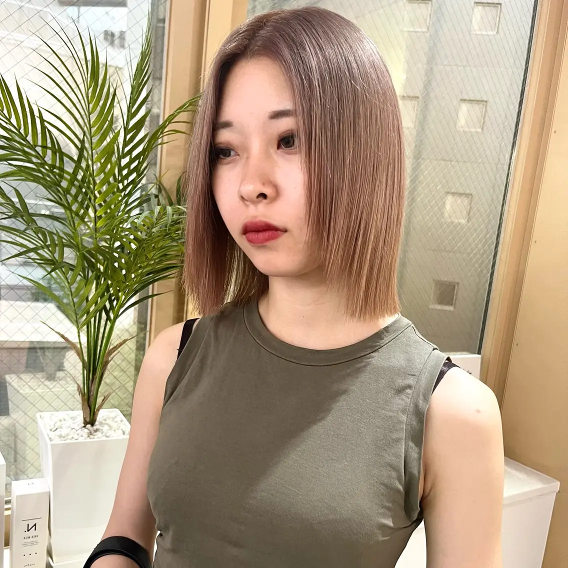 カラー カット ヘアカラー トリートメント ヘアセット レン🎨ハイトーン× エクステ🎨渋谷のヘアスタイル