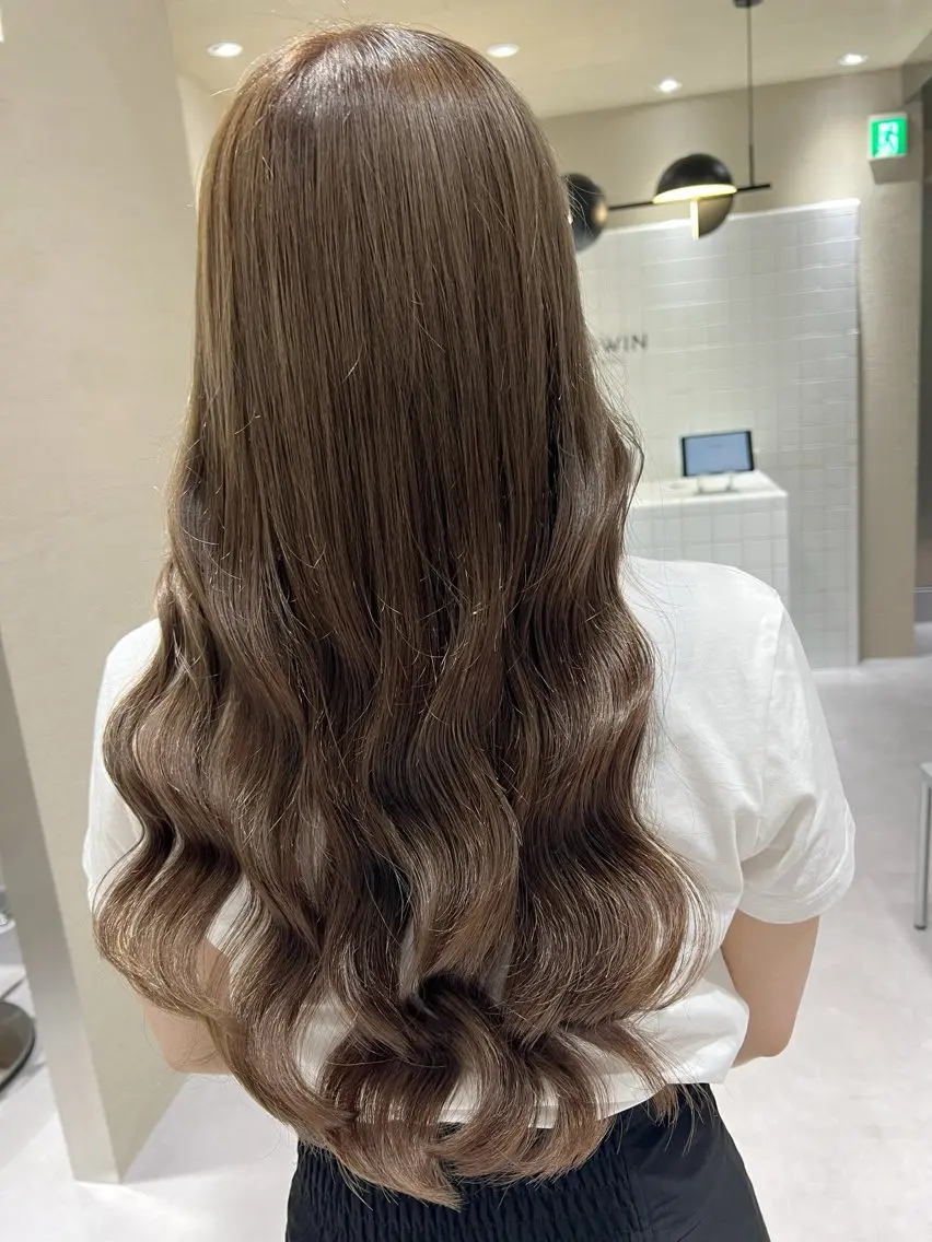 ロング カラー ヘアアレンジ ベージュカラー 髪質改善 トリートメント ヘアカラー トリートメント 新宿color🐝 AYAKA🌈💖のヘアスタイル