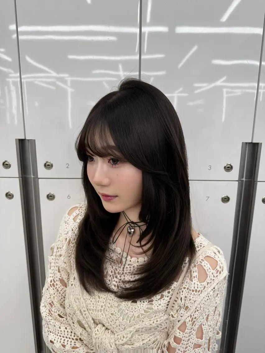 セミロング カラー ヘアアレンジ ヘアカラー トリートメント 松永 凜花のヘアスタイル