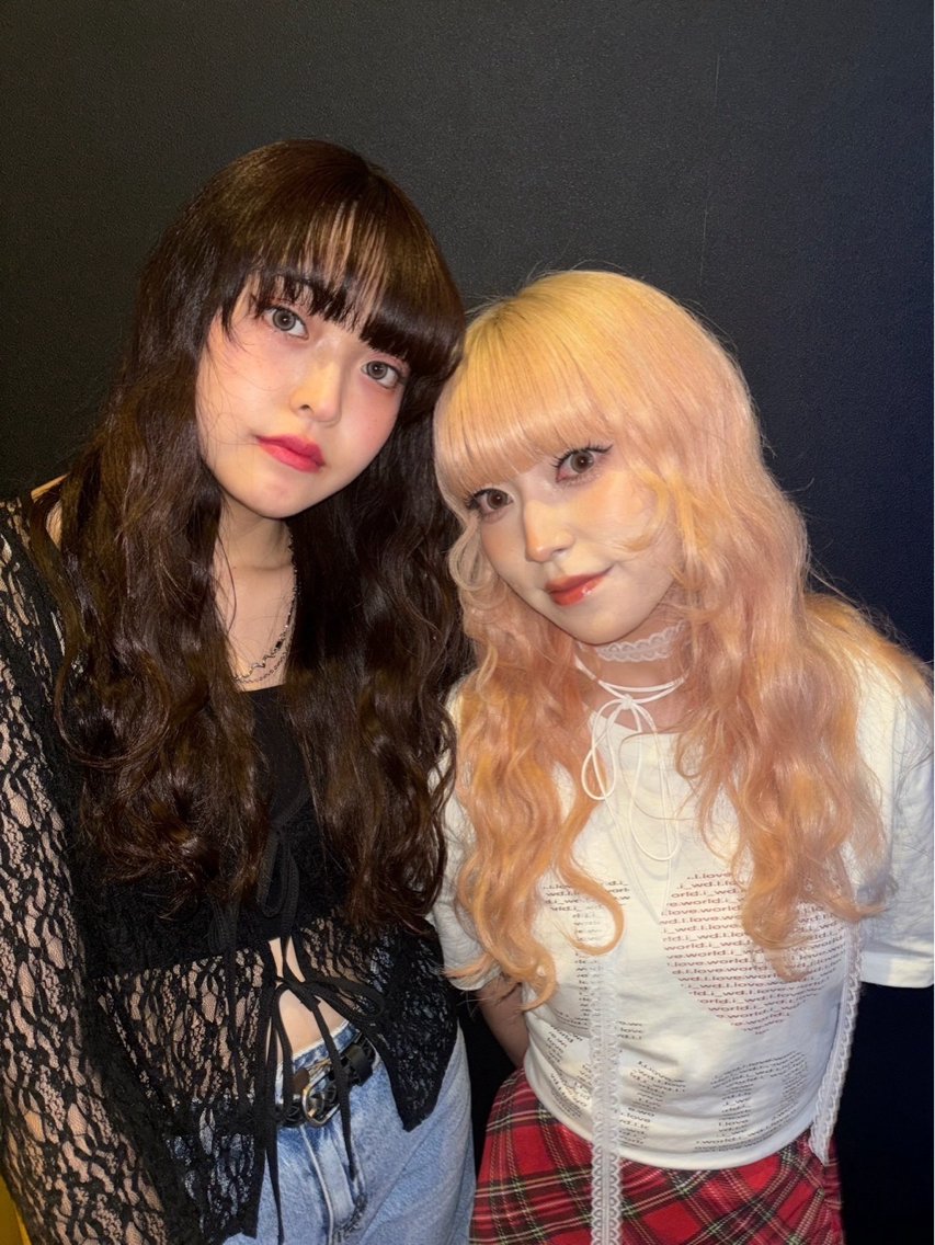ロング カラー ヘアアレンジ ミナ 𖤐 ̖́-のヘアスタイル