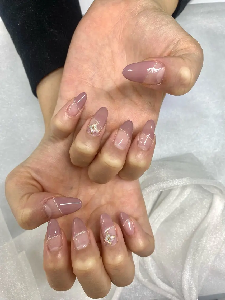 ネイル 伊藤 華子のネイルデザイン