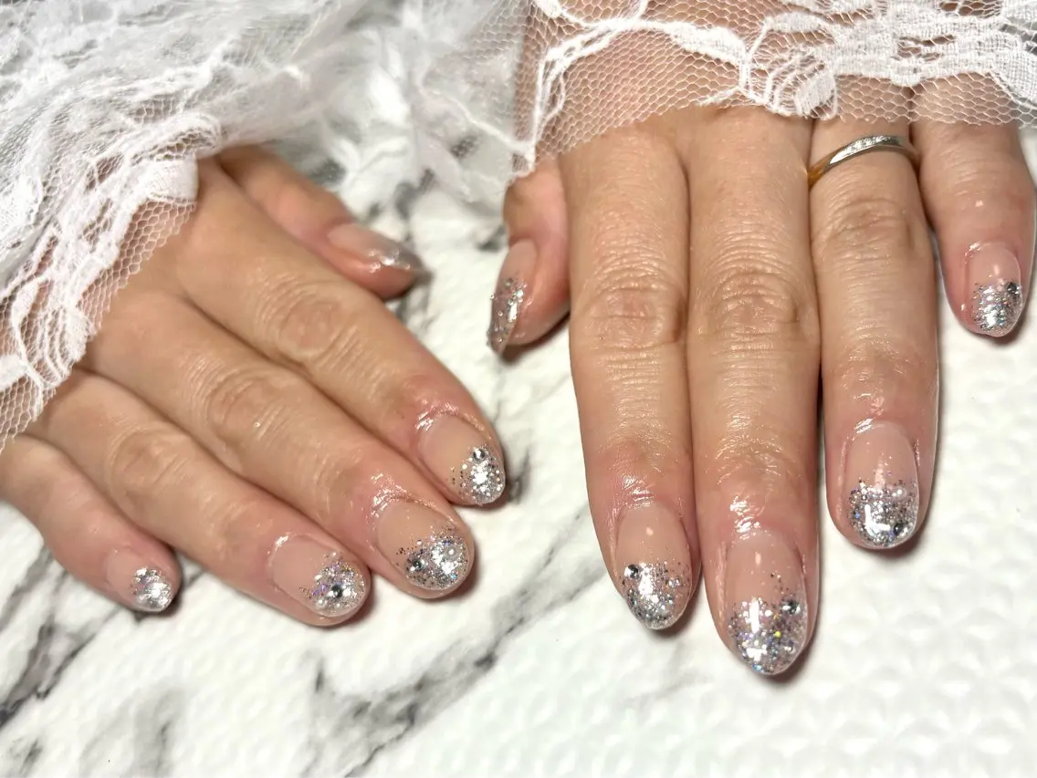 ネイル グラデーション ラメ(グリッター) ラメグラデーション 若江岩田/ROBED nailsalonのネイルデザイン