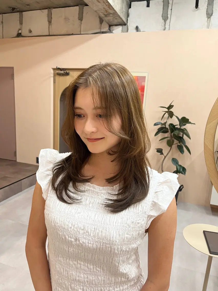 ロング カラー ベージュカラー ブリーチ 透明感カラー ダブルカラー レイヤーカット カット ヘアカラー トリートメント 髪質改善カラー/ボブ 🌻Mutsumiのヘアスタイル