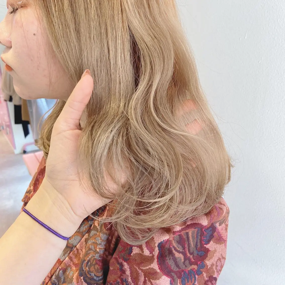 セミロング カラー ヘアアレンジ ベージュカラー 天神レイヤーカット No.1💖マユカのヘアスタイル