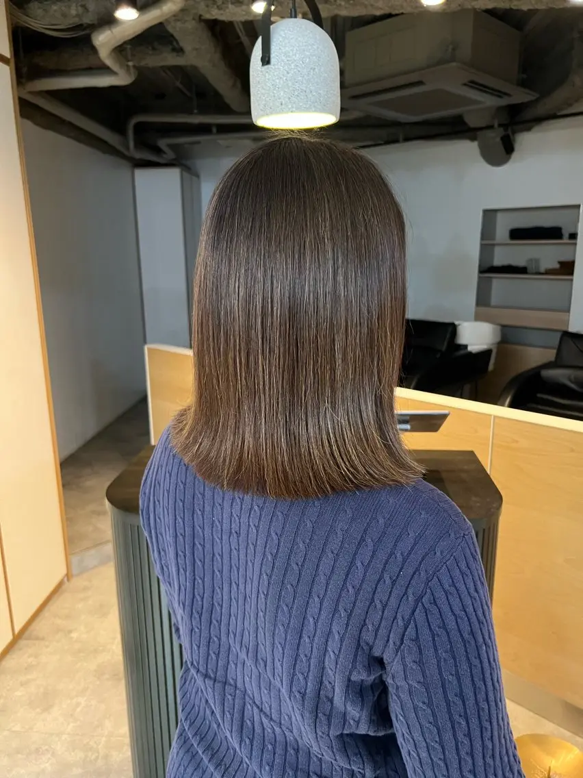 ミディアム 稲毛田 楓のヘアスタイル