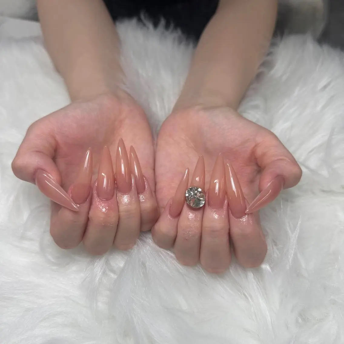 ネイル ハンドネイル いちご ちゃんのネイルデザイン