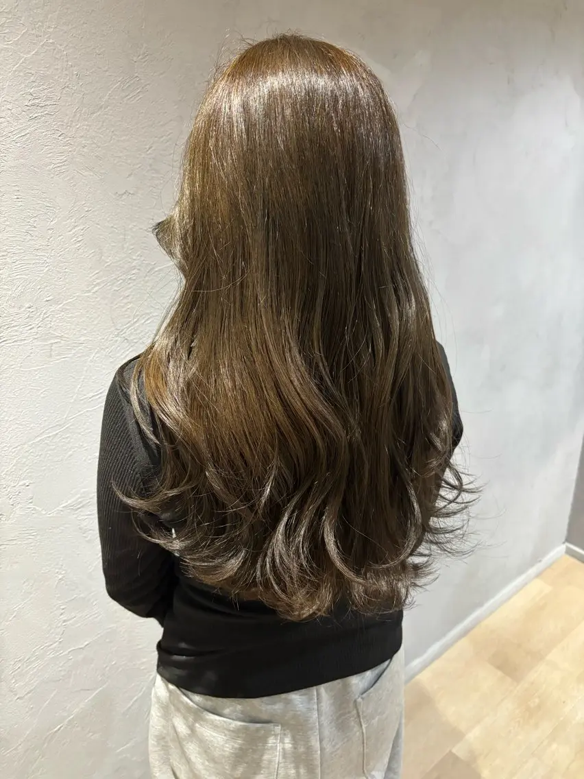ロング カラー グレージュ オリーブグレージュ オリーブグレー ヘアカラー MAKI/名駅/ セット/透明感カラーのヘアスタイル