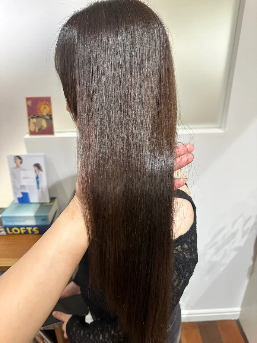 ロング チョコレートブラウン ヘアカラー 🩷仙台/暖色/ 艶カラー/えれな🩷のヘアスタイル