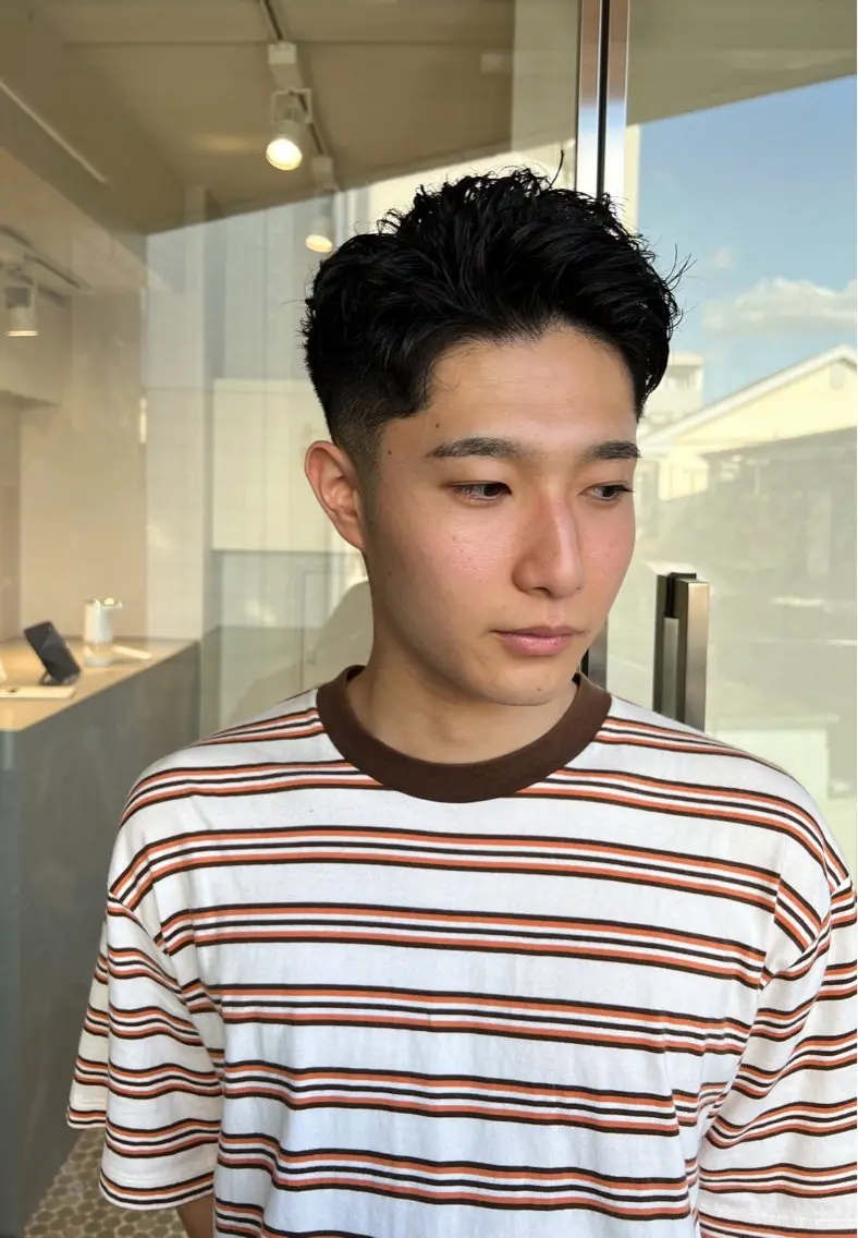 ショート メンズ フェードカット カット ヘッドスパ 樋野 亮のヘアスタイル