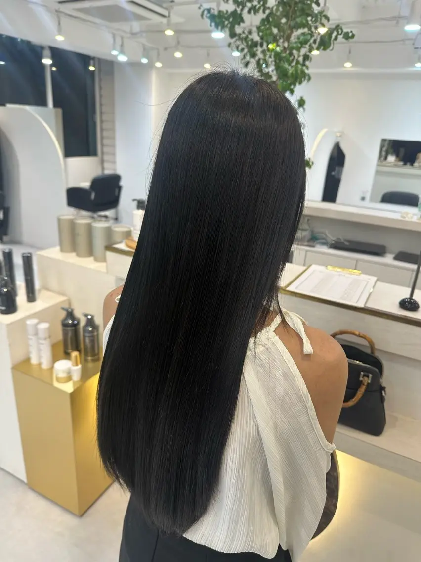 ロング Emuest心斎橋 SAKIのヘアスタイル