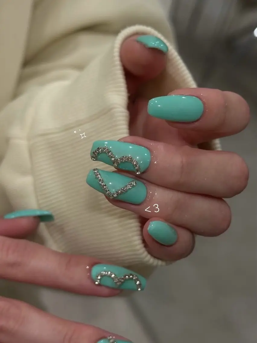ネイル フレンチネイル ジェルネイル 韓国ネイル マグネットネイル 持ち込み ハンドネイル Mimi nail _Royalのネイルデザイン