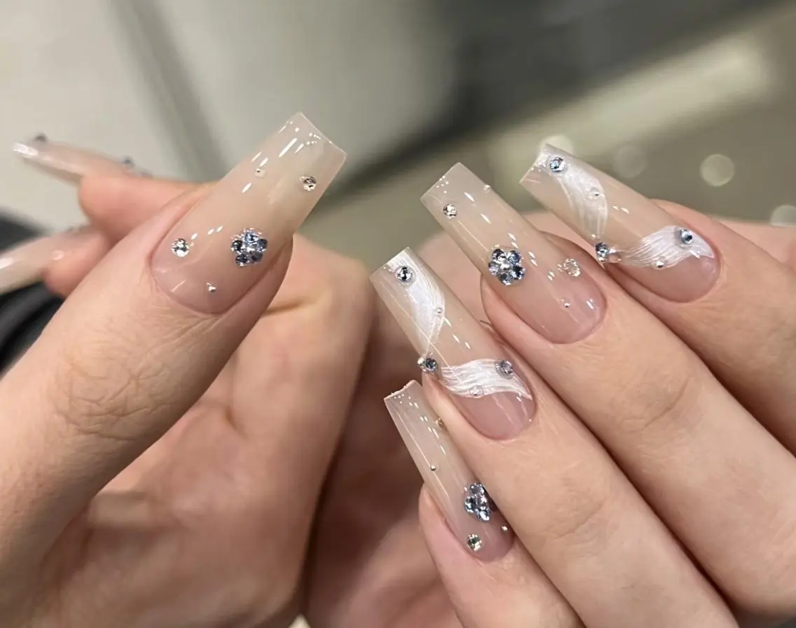 ネイル ハンドネイル エリ🫧 nail池袋東口のネイルデザイン