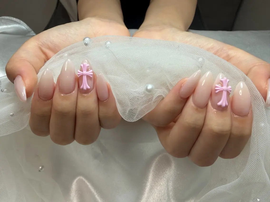 クロムネイル💅🏻🖤✝️(オフあり)＊クロムパーツ2個まで＊の写真