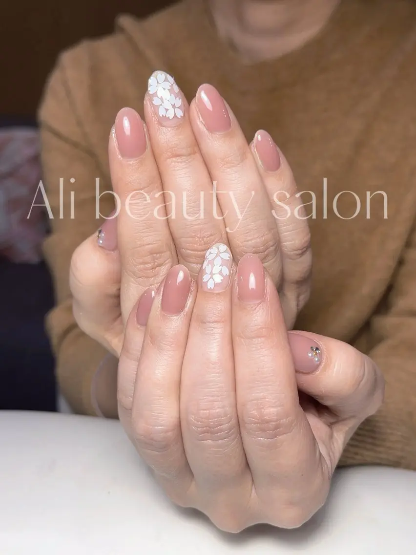ネイル 桜ネイル シンプルネイル ハンドネイル Ali 新小岩 ネイル専門のネイルデザイン